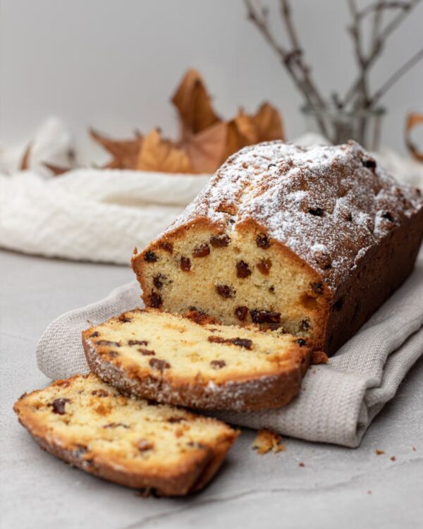 Cinnamon raisin bread